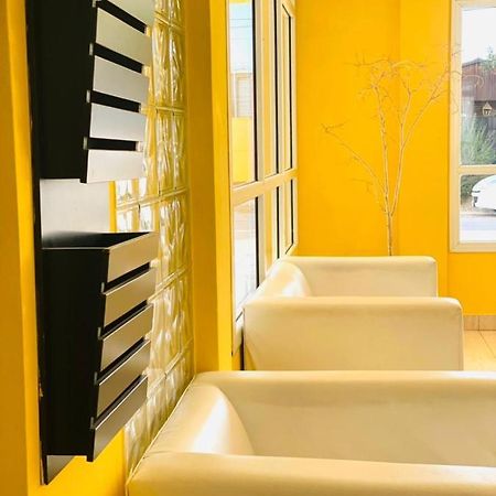 פוארטו מדרין Hotel Tandil מראה חיצוני תמונה