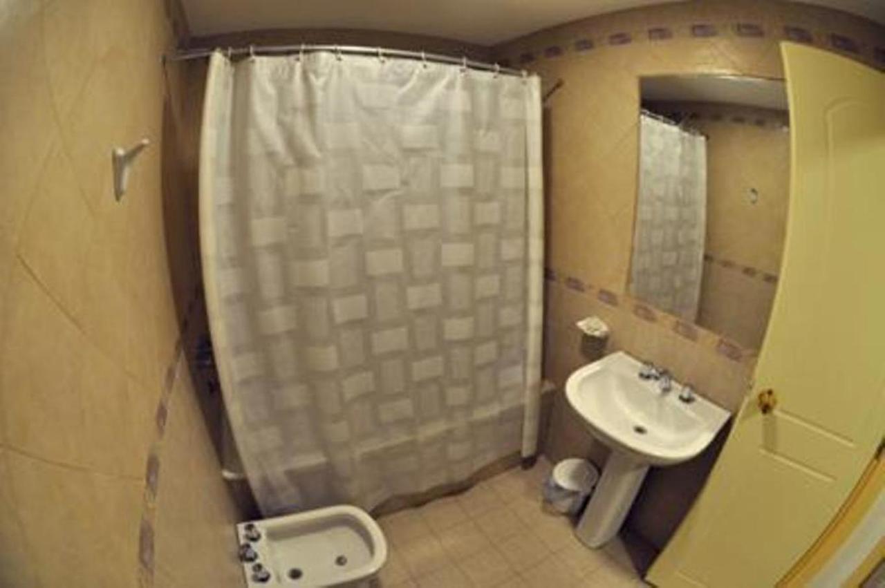 פוארטו מדרין Hotel Tandil מראה חיצוני תמונה