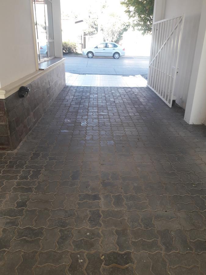 פוארטו מדרין Hotel Tandil מראה חיצוני תמונה